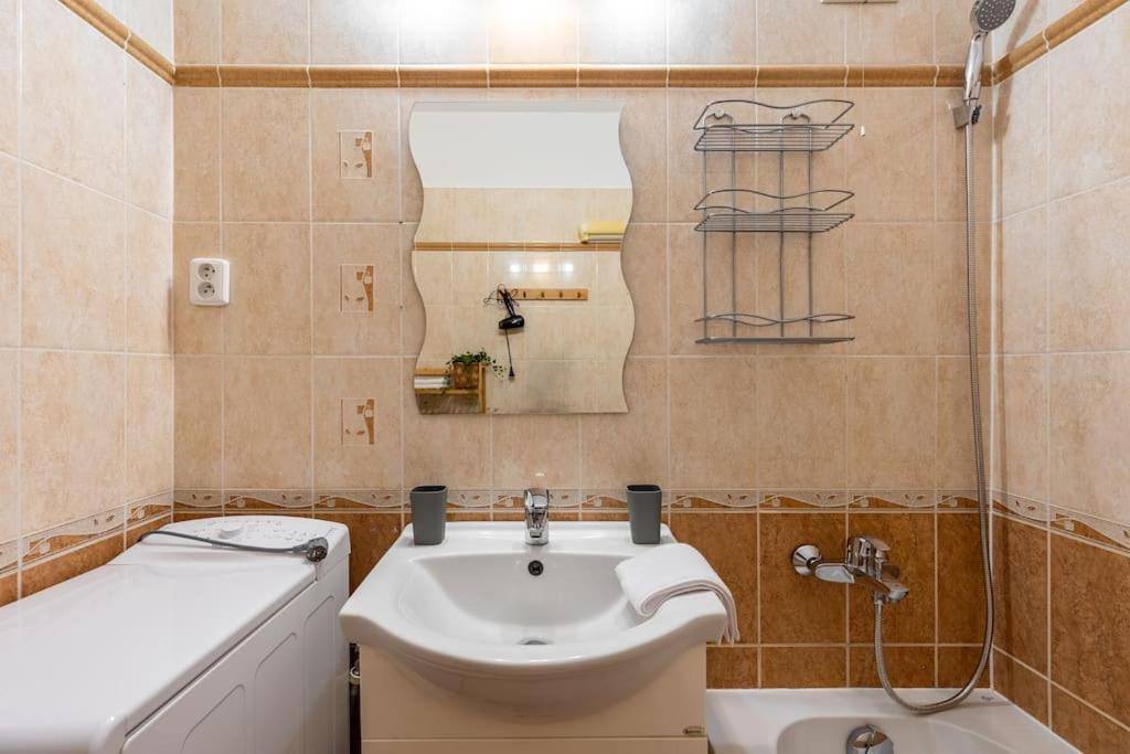 Duna Retreat: City Serenity Bratislava Eksteriør billede