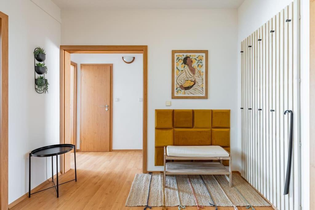 Duna Retreat: City Serenity Bratislava Eksteriør billede